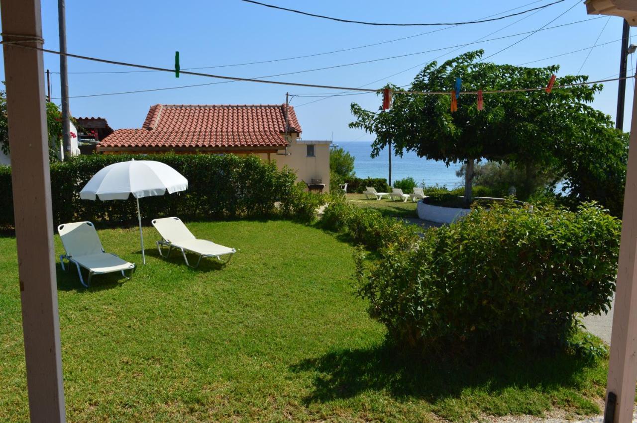 Beach Bungalows Kypseli Стая снимка