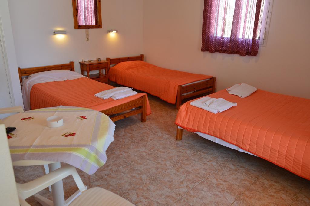 Beach Bungalows Kypseli Стая снимка